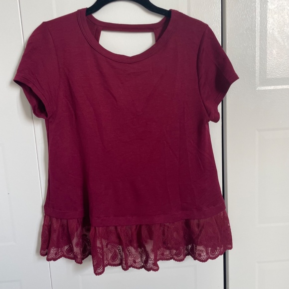 Deep red v neck back with lace trim - Picture 4 of 5